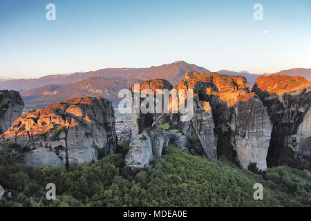 Sonnenaufgang an der Meteora, Griechenland Stockfoto