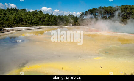 Wai-O-Tapu Thermal Wonderland´s Rotorua Weitblick, Artist-Palette, Nordinsel, Neuseeland Stockfoto