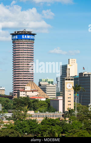 Nairobi, Kenia - 24 Dezember: Der Kenyatta International Conference Center, eines der wenigen modernen Wolkenkratzer im Geschäftsviertel von Nairobi, Ken Stockfoto