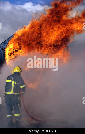Die Brandbekmpfung, Flugzeugabsturz, Feuer Und Flammen Stockfotografie