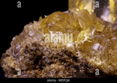 Gelbe Fishtail Gips Crystal Cluster. Makro Bild der geologischen Proben. UK. Stockfoto