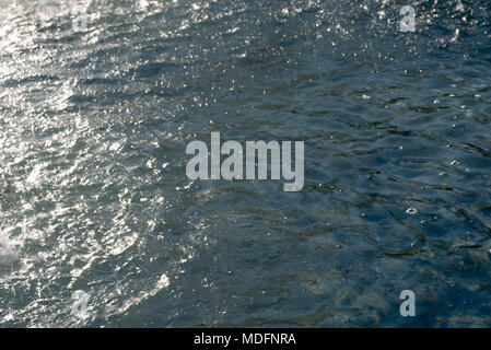 Wasser in fauntain an einem sonnigen Tag Stockfoto