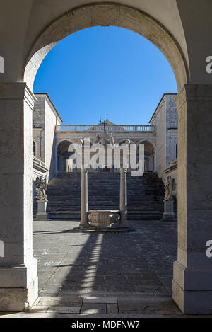 Innenhof der Abtei von Montecassino, Terracina, Latium, Italien Stockfoto