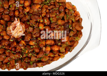 Gebackene Bohnen - Schale, gebackene Bohnen in Tomatensauce - Prebranac Stockfoto