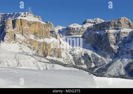 Italienischen Dolomiten im Winter von Val di Fassa Ski Area, Trentino-Alto Adige, Italien - Stockfoto