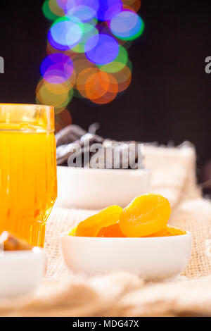 Qamar Eldin - Aprikosen Saft für Happy iftar (Frühstück) im Ramadan Stockfoto