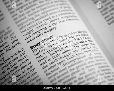 Definition von Körpergeruch, wie in der gesamten Familie Gesundheit Enzyklopädie erschienen bei Dorling Kindersley gefunden. Stockfoto