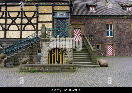 Schloss geschlossen Türen Fenster Wand mittelalterliche Festung Stockfoto