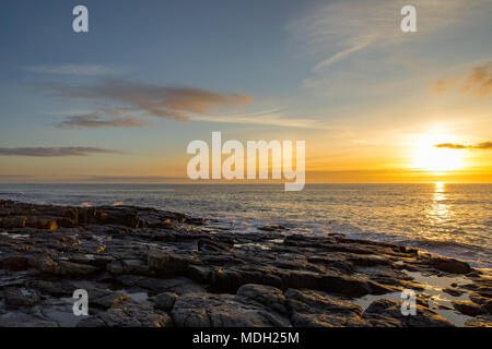 Sonnenaufgang am Craster, Northumberland April 2018 Stockfoto