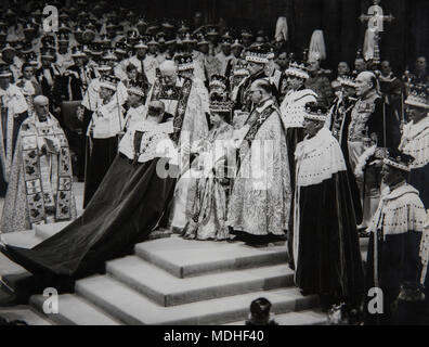 Die Krönung von Königin Elizabeth II. am 2. Juni 1953, in der Westminster Abbey, London. Stockfoto