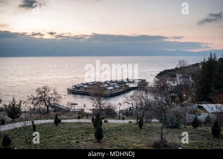 Die Bucht von den Knochen, die rekonstruierten Website einer vorgeschichtlichen Siedlung am See Ohrid, Mazedonien Stockfoto