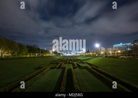 Eine Nacht Blick vom Miradouro Park Eduardo VII in Lissabon, Portugal Stockfoto