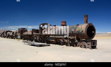 Antike Zug. Zug Friedhof. Uyuni. Bolivien Stockfoto