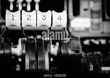 Schub Hebel im Cockpit einer Boeing B747-400 Stockfoto