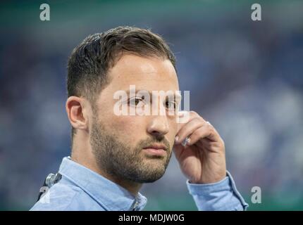 Gelsenkirchen, Deutschland. 18 Apr, 2018. Trainer Domenico TEDESCO (GE) Fußball DFB-Pokal, Halbfinale, FC Schalke 04 (GE) - Eintracht Frankfurt (F) auf 18/04/Gelsenkirchen/Deutschland 2018. | Verwendung der weltweiten Kredit: dpa/Alamy leben Nachrichten Stockfoto