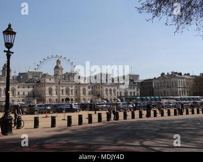 London, Großbritannien. 19 Apr, 2018. London Pause 70 Jahre Aufzeichnung der Temperatur im April, London UK Credit: NASTJA M/Alamy leben Nachrichten Stockfoto