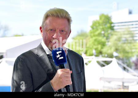 20 April 2018, Germany, München: Der ehemalige Tennisstar Boris Becker nimmt an einer Pressekonferenz der Eurosport-Kanal. Becker hat seinen Vertrag verlängert und wird weiterhin als Eurosport Co - Kommentator zu arbeiten. Foto: Peter Kneffel/dpa Stockfoto