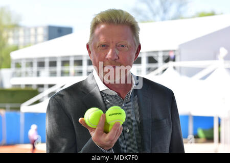 20 April 2018, Germany, München: Der ehemalige Tennisstar Boris Becker nimmt an einer Pressekonferenz der Eurosport-Kanal. Becker hat seinen Vertrag verlängert und wird weiterhin als Eurosport Co - Kommentator zu arbeiten. Foto: Peter Kneffel/dpa Stockfoto