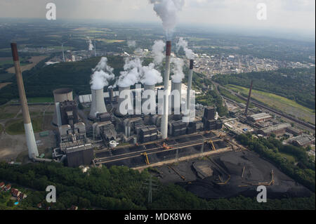 Gelsenkirchen, Deutschland. 21 Aug, 2014. Das Kraftwerk Scholven, am 21.08.2014 in Gelsenkirchen (Nordrhein-Westfalen) übernommen. Das Kraftwerk Scholven ist ein Kraftwerk von E.ON Kraftwerke GmbH im Stadtteil Scholven in Gelsenkirchen. Credit: Matthias Balk/dpa | Verwendung weltweit/dpa/Alamy leben Nachrichten Stockfoto