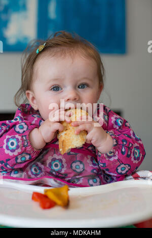 Baby geführt Entwöhnung Stockfoto