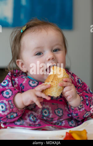 Baby geführt Entwöhnung Stockfoto