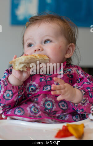 Baby geführt Entwöhnung Stockfoto