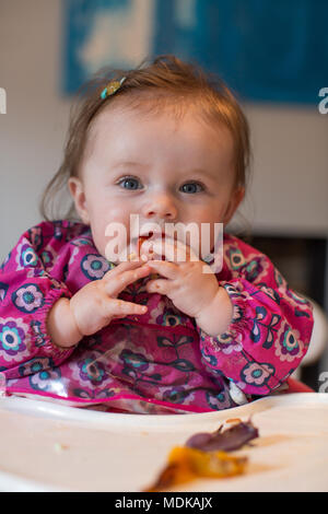 Baby geführt Entwöhnung Stockfoto