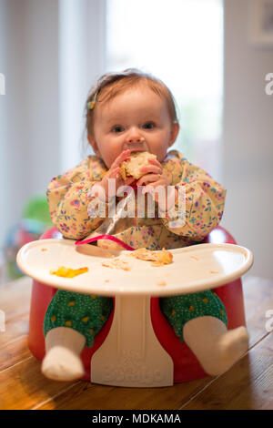 Baby geführt Entwöhnung Stockfoto