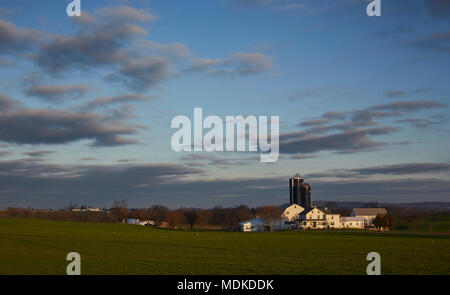 Farm Country in der Morgendämmerung, Lancaster County, Pennsylvania, USA Stockfoto