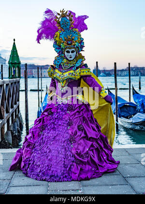 Karneval in Venedig, Kostüme, Masken, Maskenball, Februar, Piazza San Marco, dem Markusplatz Stockfoto