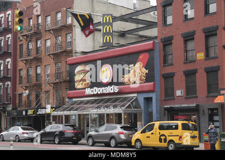 McDonalds auf 1st Avenue im East Village, New Yorfk Stadt. Stockfoto
