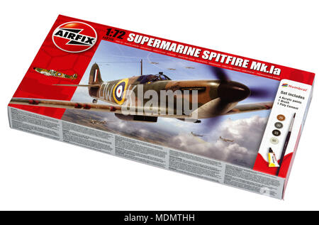 Ein italeri Model airplane Kit - der Klassiker 1/76 Spitfire Stockfoto