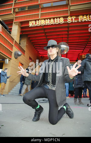 Die Eröffnung der Udo Lindenbergs Panikcity Museum auf dem Spielbudenplatz in Hamburg 19.03.2108 Mit: Udo Lindenberg Wo: Hamburg, Deutschland Wann: 19 Mar 2018 Credit: Becher/WENN.com Stockfoto