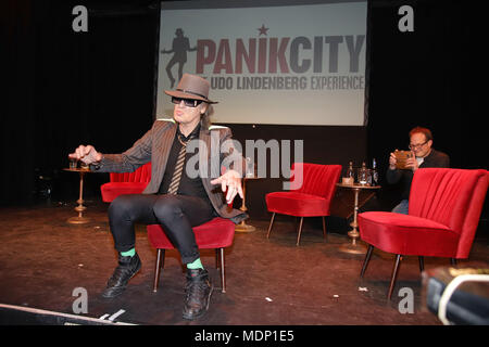 Die Eröffnung der Udo Lindenbergs Panikcity Museum auf dem Spielbudenplatz in Hamburg 19.03.2108 Mit: Udo Lindenberg Wo: Hamburg, Deutschland Wann: 19 Mar 2018 Credit: Becher/WENN.com Stockfoto