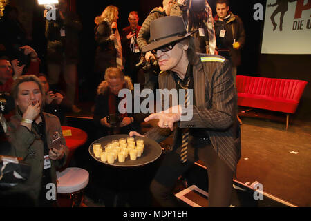 Die Eröffnung der Udo Lindenbergs Panikcity Museum auf dem Spielbudenplatz in Hamburg 19.03.2108 Mit: Udo Lindenberg Wo: Hamburg, Deutschland Wann: 19 Mar 2018 Credit: Becher/WENN.com Stockfoto