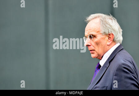 Peter Bone MP (Con: Wellingborough) auf College Green, Westminster, April 2018 Stockfoto