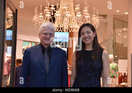 Winfried Stoecker und seine Frau Lei Zhu Modehaus bin postlatz Goerlitz Stockfoto