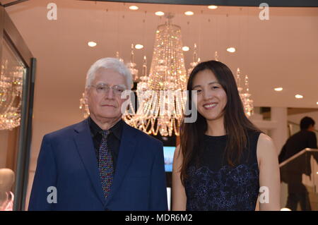 Winfried Stoecker und seine Frau Lei Zhu Modehaus bin postlatz Goerlitz Stockfoto