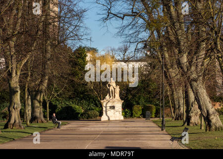 King William IV Statue in Montpelier, Gärten, Cheltenham, Gloucestershire, VEREINIGTES KÖNIGREICH Stockfoto