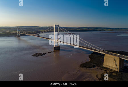 Eyriel Ansicht der Severn Bridge in Somerset. Dies war das Orignal Severn Bridge und trägt die M48 nach Wales Stockfoto