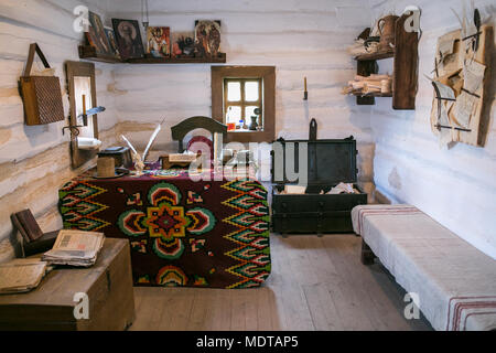 Saporischschja - Ukraine, 02.Mai 2015: Interieur und Alltag im Museum von Zaporizhian Kosaken auf der Insel Khortytsia, Zaporizhian sich Stockfoto
