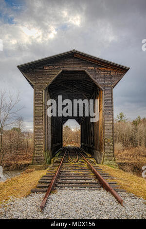 Die schöne Fisher Eisenbahn Brücke in Vermont. Stockfoto