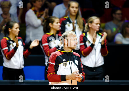 Stuttgart, 21. April 2018. Deutsche Team Kapitän Jens Gerlach bei der Fed Cup Halbfinale. Credit: Frank Molter/Alamy leben Nachrichten Stockfoto