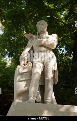 Paris, Friedhof Pere Lachaise, 37th Division, Grab von marechal de Gouvion Saint-Cyr, Statue, Stockfoto