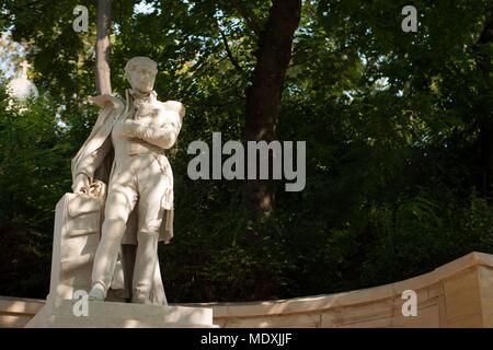 Paris, Friedhof Pere Lachaise, 37th Division, Grab von marechal de Gouvion Saint-Cyr, Statue, Stockfoto