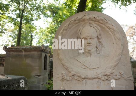 Paris, Pere Lachaise Friedhof, Grab, 29 Division, ehrenmal auf dem Grab des Drachen Antoine de Guillaume-Lagrange errichtet im Jahr 1809 Stockfoto