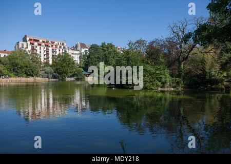 Paris, Parc Montsouris, von Jean Charles Alphand unter dem Zweiten Kaiserreich, Teich ausgelegt, Stockfoto