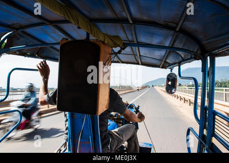 An Bord ein Tuk-tuk;, Champasak Champasak, Laos Stockfoto