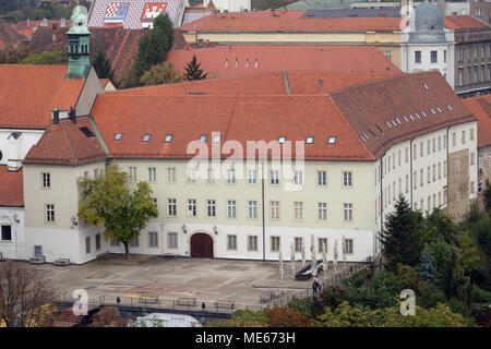 Klovicevi Dvori Palast wohnen Galerie für moderne Kunst mit Ausstellungen auf dem Jezuitski Trg Platz Gradec die Altstadt Zagreb Kroatien Stockfoto