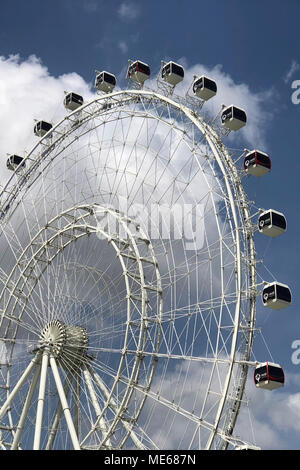 Das Orlando Eye, einem 400 m hohen Riesenrad und das größte Aussichtsrad an der Ostküste der Vereinigten Staaten. Orlando, Florida. Stockfoto